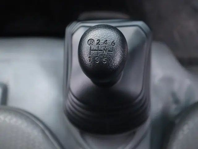 日野 デュトロ 2RG-XZU605M(2WD)の写真34