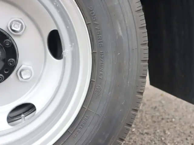 日野 デュトロ 2RG-XZU605M(2WD)の写真20