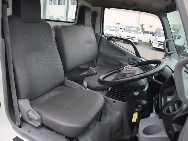 日野 デュトロ 2RG-XZU605M(2WD)の写真30