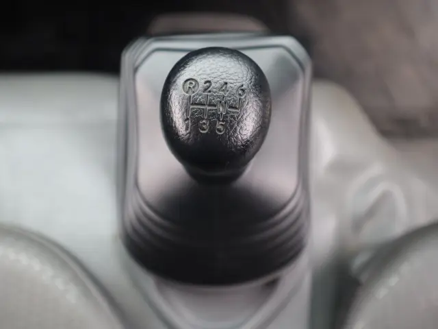 日野 デュトロ 2RG-XZU605M(2WD)の写真34