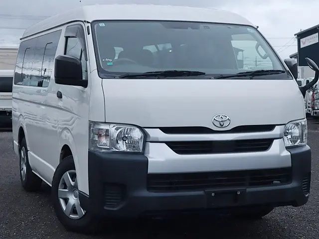 トヨタ ハイエース 3BA-TRH214W(2WD)の写真2