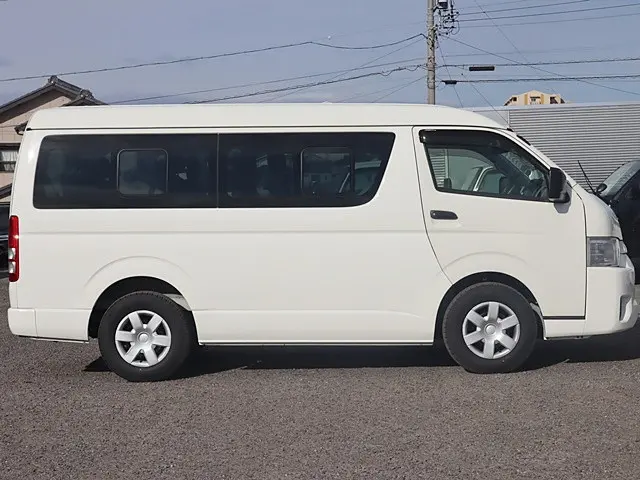 トヨタ ハイエース 3BA-TRH214W(2WD)の写真8