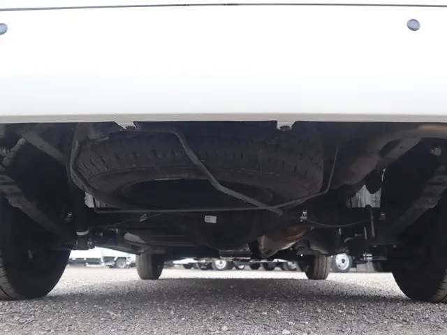 トヨタ ハイエース 3BA-TRH214W(2WD)の写真21