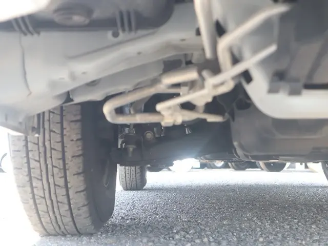 トヨタ ハイエース 3BA-TRH214W(2WD)の写真24