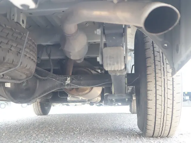 トヨタ ハイエース 3BA-TRH214W(2WD)の写真29