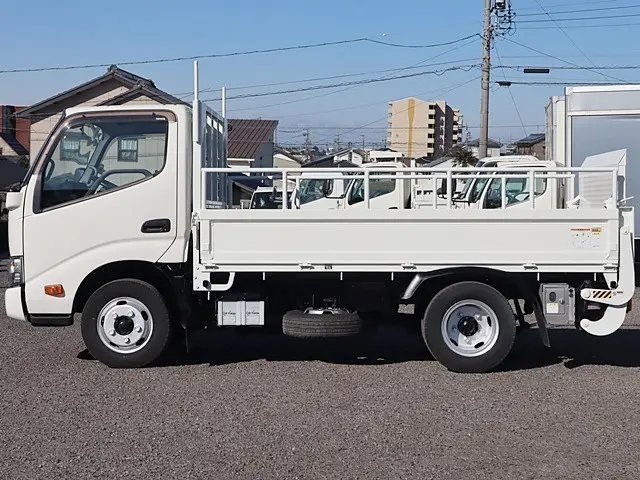 トヨタ トヨエース TPG-XZC605(2WD)の写真9