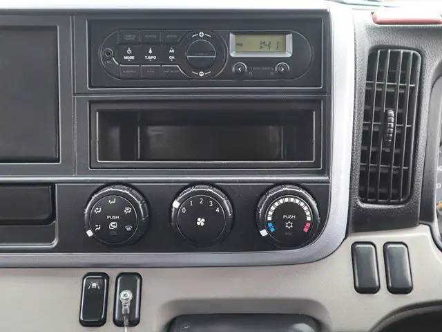 三菱 キャンター TPG-FEB50(2WD)の写真35