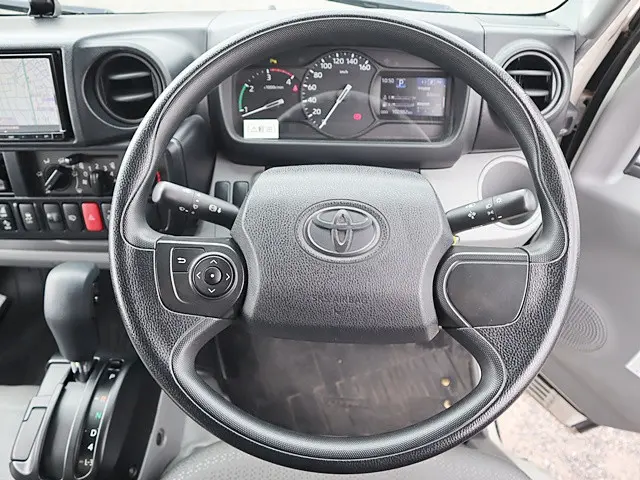 トヨタ ダイナ 2RG-XZU605(2WD)の写真4