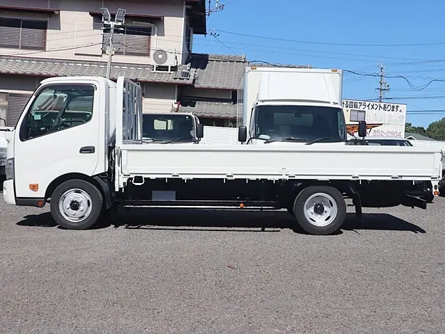 日野 デュトロ 2RG-XZU710M(2WD)の写真9