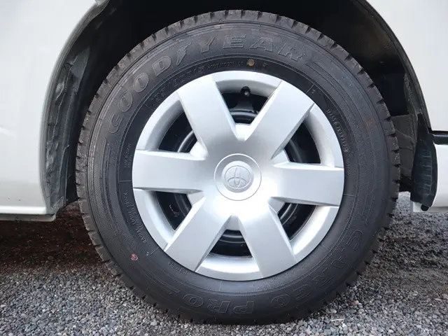 トヨタ ハイエース 3BA-TRH214W(2WD)の写真23
