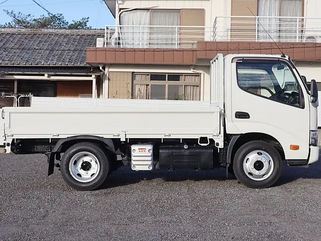 日野 デュトロ 2RG-XZU605M(2WD)の写真8