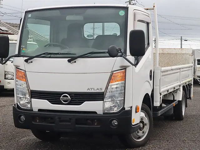 日産 アトラス SKG-TZ3F24(2WD)の写真1