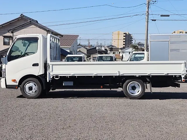 日野 デュトロ 2RG-XZU710M(2WD)の写真9