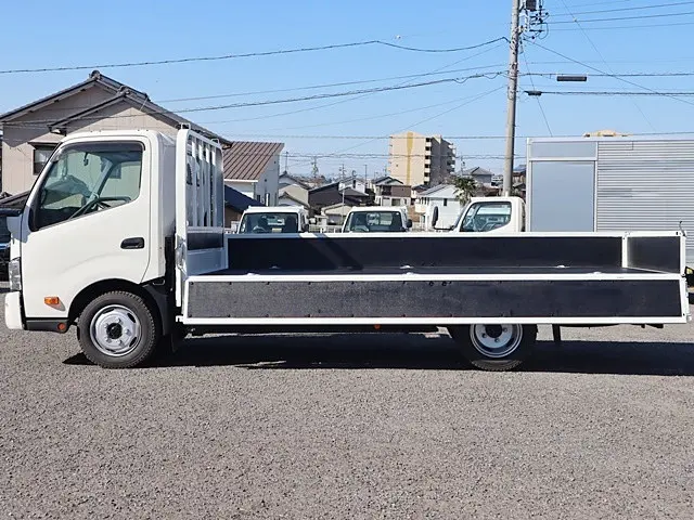 日野 デュトロ 2RG-XZU710M(2WD)の写真13