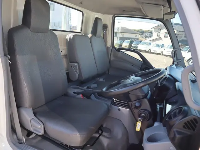 日野 デュトロ 2RG-XZU710M(2WD)の写真30