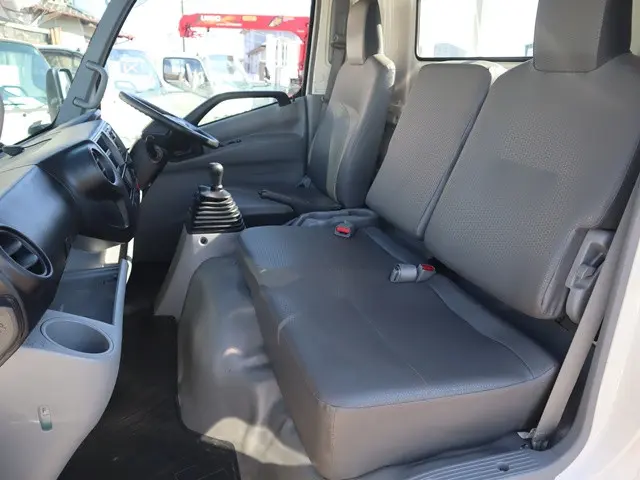 日野 デュトロ 2RG-XZU710M(2WD)の写真32