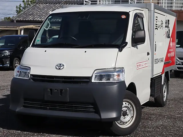 トヨタ タウンエーストラック 5BF-S403U(2WD)の写真1