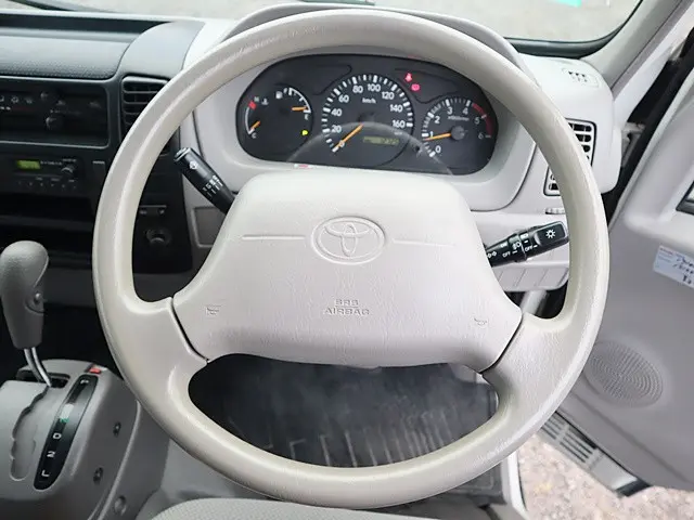 トヨタ ダイナ LDF-KDY221(2WD)の写真4