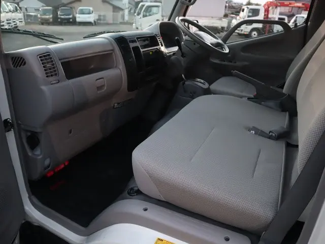 トヨタ ダイナ LDF-KDY221(2WD)の写真32