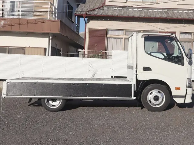 トヨタ ダイナ 2RG-XZC605(2WD)の写真10