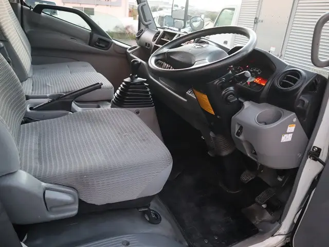 日野 デュトロ TKG-XZU710M(2WD)の写真34