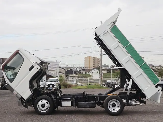 三菱 キャンター TPG-FBA60(2WD)の写真12