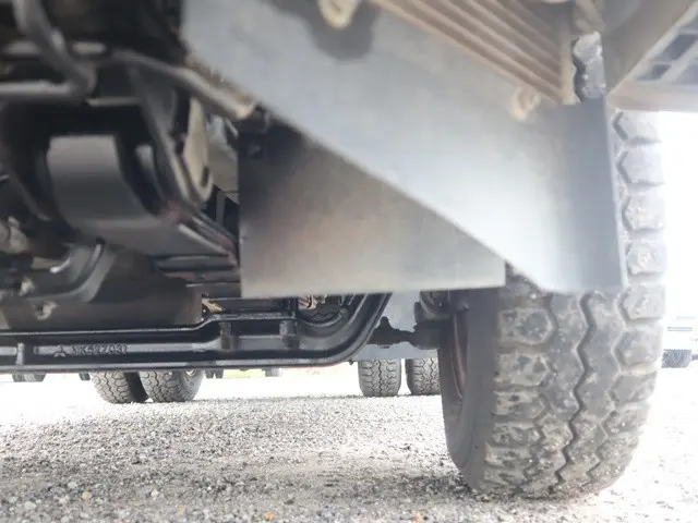三菱 キャンター TPG-FBA60(2WD)の写真24