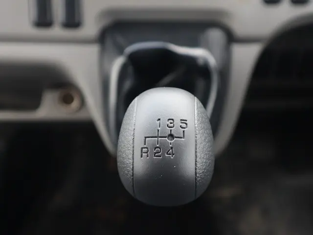 三菱 キャンター TPG-FBA60(2WD)の写真35