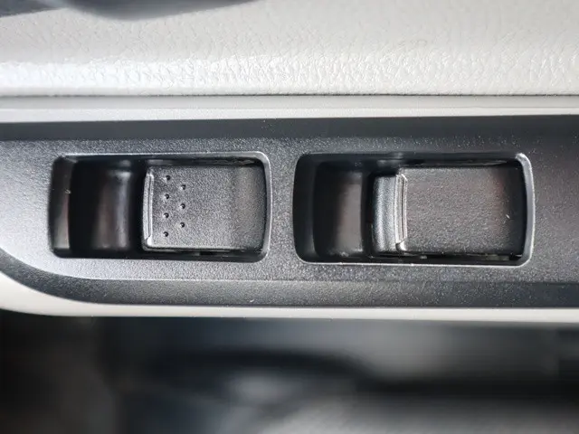 三菱 キャンター TPG-FBA60(2WD)の写真40