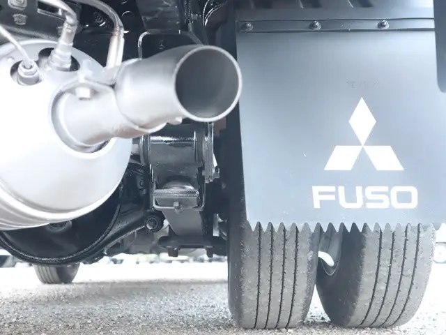 三菱 キャンター 2RG-FBA20の写真29