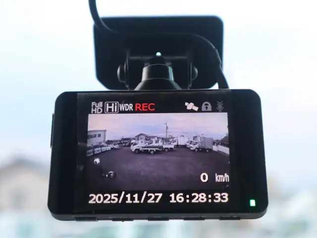 三菱 キャンター 2RG-FBA20の写真39