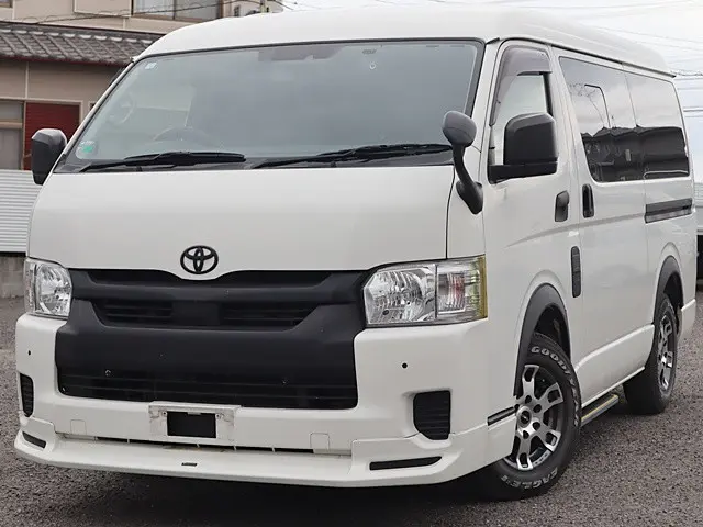 トヨタ ハイエース 3BA-TRH214W(2WD)の写真1