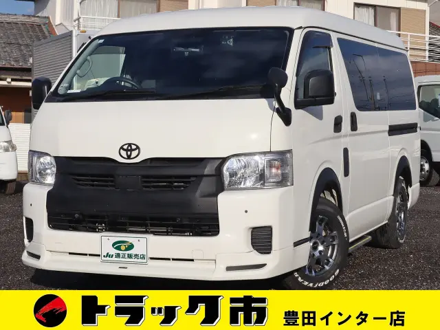 トヨタ ハイエース 3BA-TRH214W(2WD)の写真1