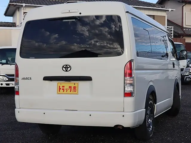 トヨタ ハイエース 3BA-TRH214W(2WD)の写真5