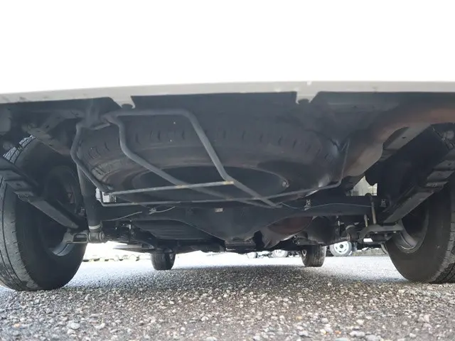 トヨタ ハイエース 3BA-TRH214W(2WD)の写真23