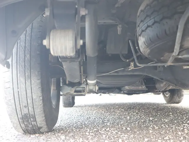 トヨタ ハイエース 3BA-TRH214W(2WD)の写真30