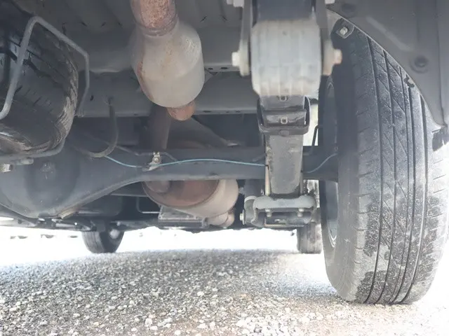 トヨタ ハイエース 3BA-TRH214W(2WD)の写真31