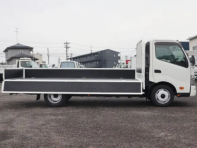 日野 デュトロ 2RG-XZU710M(2WD)の写真10