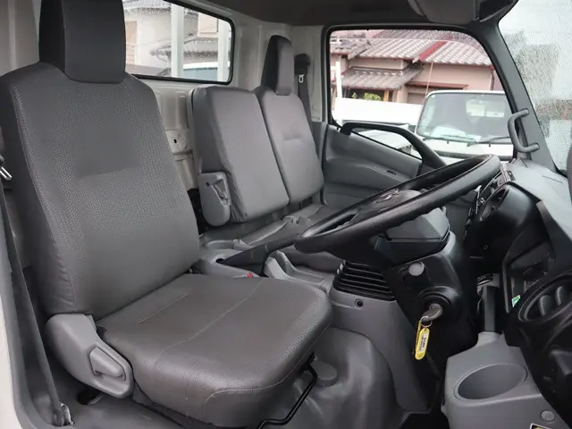 日野 デュトロ 2RG-XZU710M(2WD)の写真30