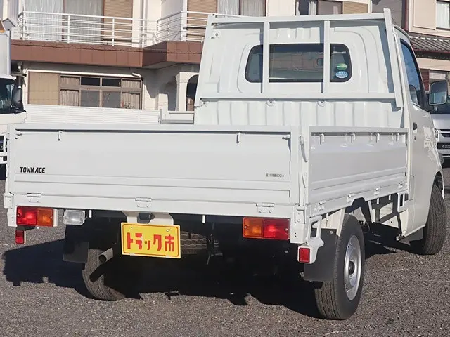 トヨタ タウンエーストラック DBF-S402U(2WD)の写真5