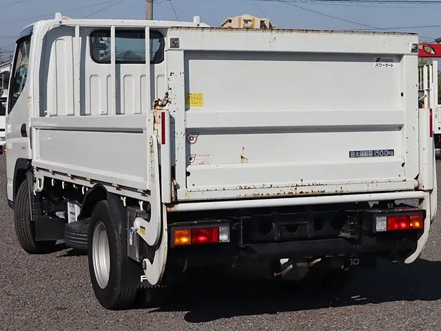 三菱 キャンター 2TG-FBA00(2WD)の写真3