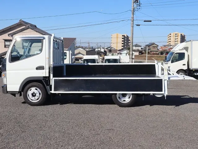 三菱 キャンター 2TG-FBA00(2WD)の写真11