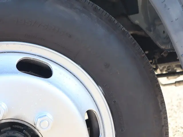 三菱 キャンター 2TG-FBA00(2WD)の写真21