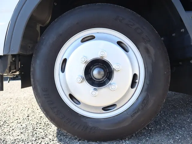 三菱 キャンター 2TG-FBA00(2WD)の写真26