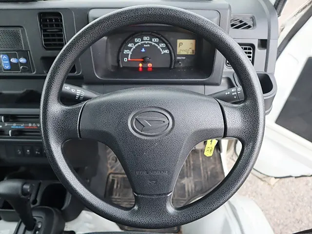 ダイハツ ハイゼットトラック 3BD-S500P(2WD)の写真4