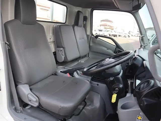 日野 デュトロ 2RG-XZU710M(2WD)の写真29