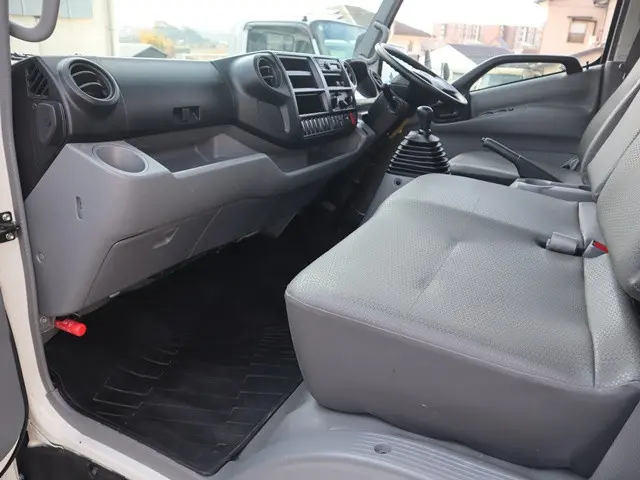 日野 デュトロ 2RG-XZU710M(2WD)の写真30