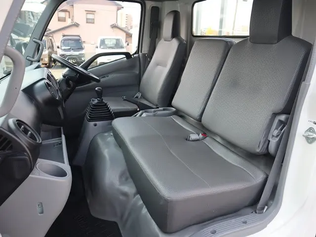 日野 デュトロ 2RG-XZU710M(2WD)の写真31