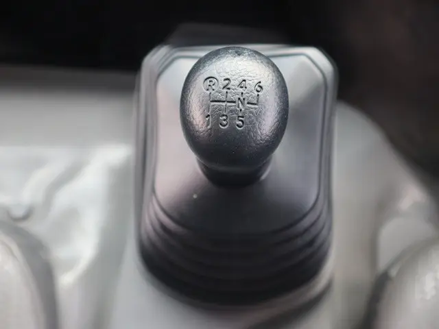 日野 デュトロ 2RG-XZU710M(2WD)の写真33