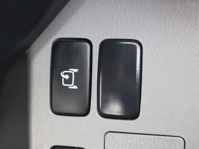 日野 デュトロ 2RG-XZU710M(2WD)の写真35